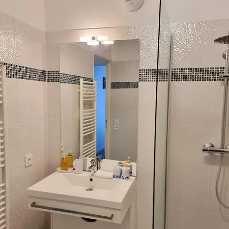 Chez Lou Et Dan 4p With Balcony Elevator And Secure Parking 펜션 *